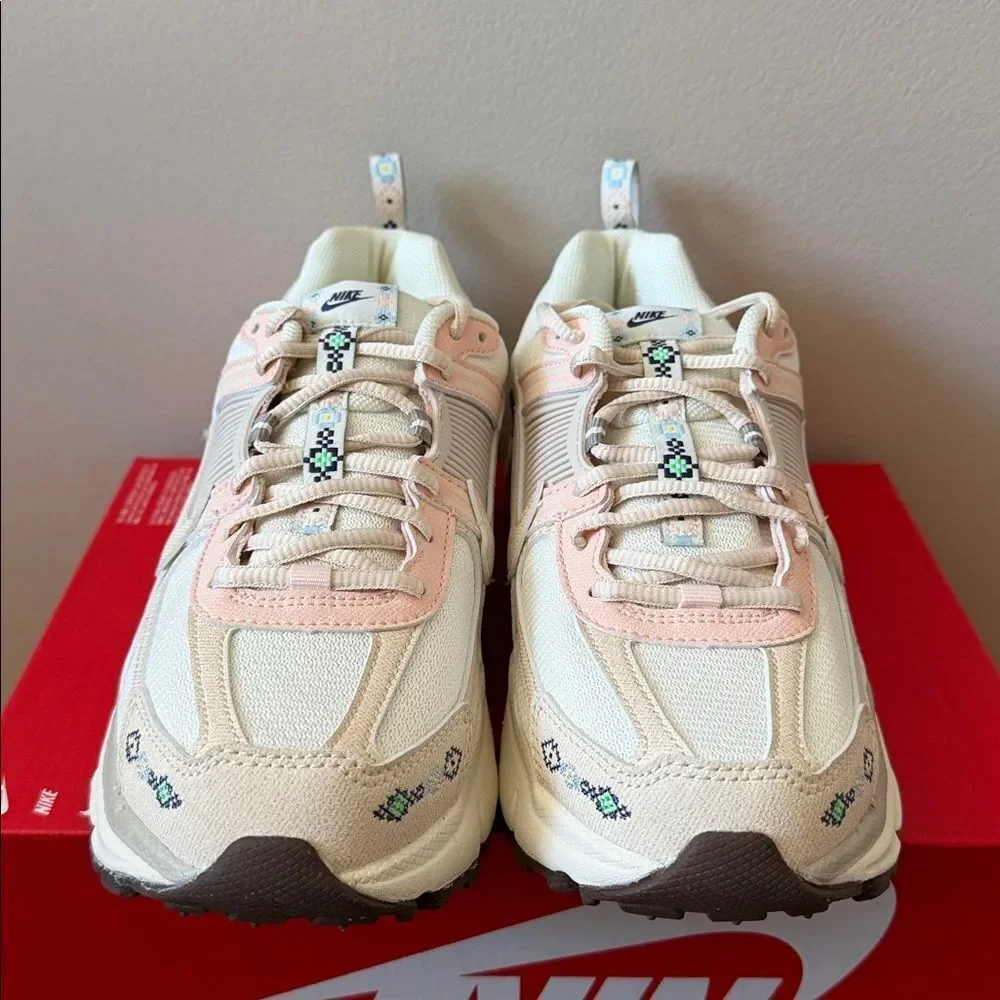 Nike Vomero 5 GS Pearl White IH7339-001 Size 3.5